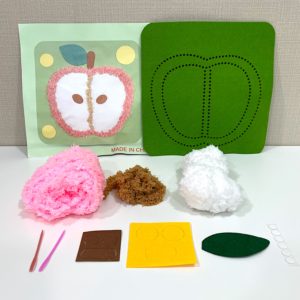 لوحة حياكة صوف التفاحة