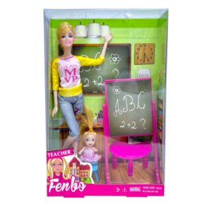 دمية المدرسة