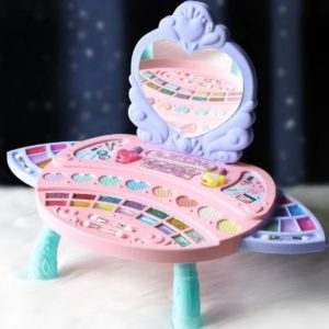 تسريحة مكياج