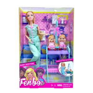 دمية طبيبة اطفال